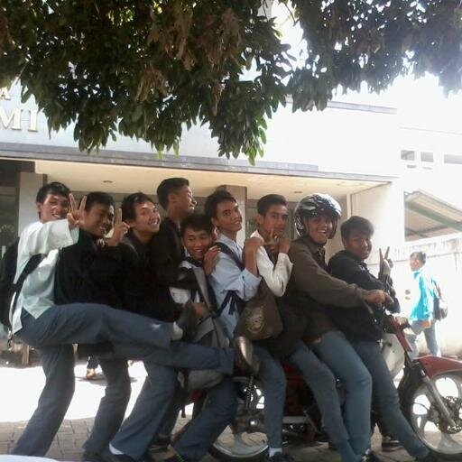 Unofficial_SEF's profile picture. Selamat menempuh hidup baru bray~