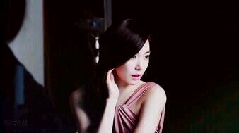 a girl should be two things : classy and fabulous