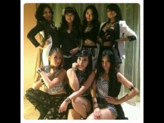 Official Fanbase of @7_ICONS • Keep Support 7 Girls with 7 Characters• Followed by: @7_ICONS @Gc7ICONS @Vanila_79