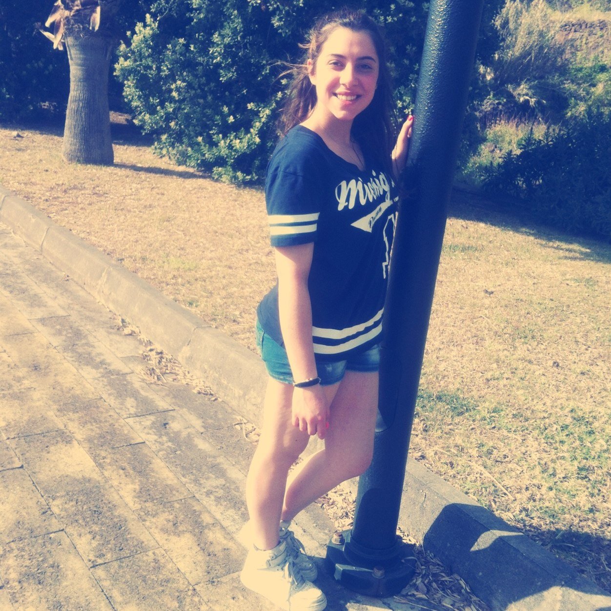 Portuguese, Mention For A Follow Back.