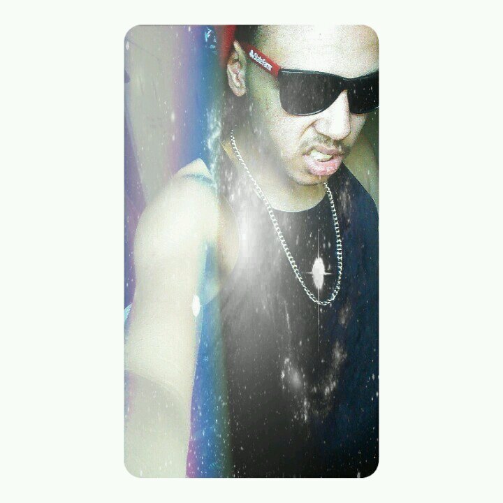 thaBUG_system's profile picture. •Darrien // 15 // Missouri // Music // Rapper // Singer // Dancer// Beatboxer // Sophomore 2016 // Follow Meee!!!!! •