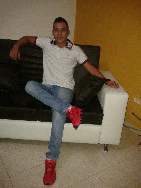 Nicolas_B19's profile picture. 