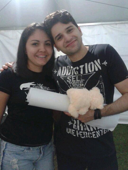meu fc @emil_fc oficializado pelo o proprio Emil Shayeb @emilvaletes guitarrista, vocalista  da banda valetes AMOR POR TODA VIDA..since 25/04/2012  ♥amo vc ♥