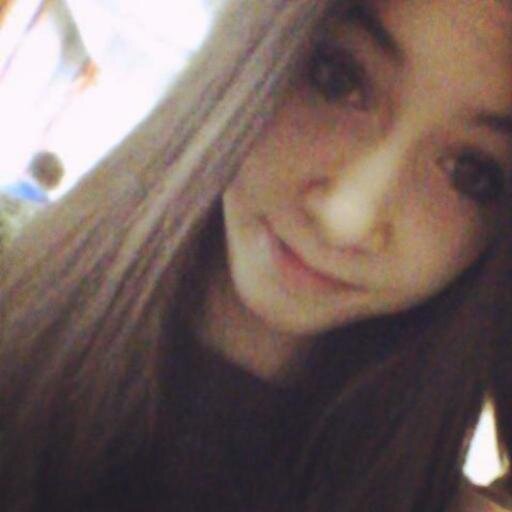 I'm a Hungarian girl, and I'm a Belieber. #HungaryNeedsJustinBieberConcert !!! 3