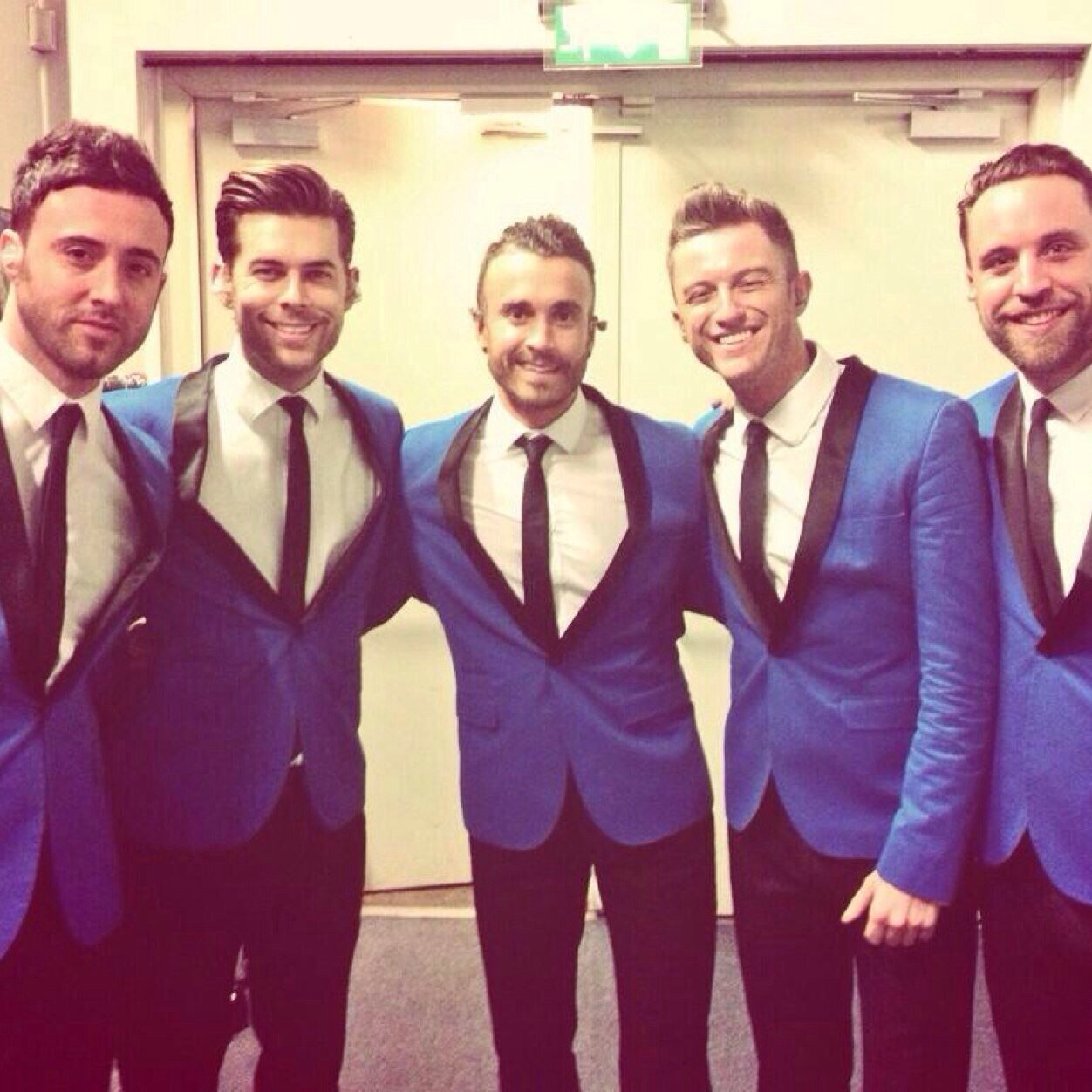tonerimagines's profile picture. Fanpage for @the_overtones. We come up with imagines and fanfics! (Our stories are fictional!)