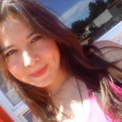 Hija,soltera,estudiante, venezolana llena de amor y paz :P