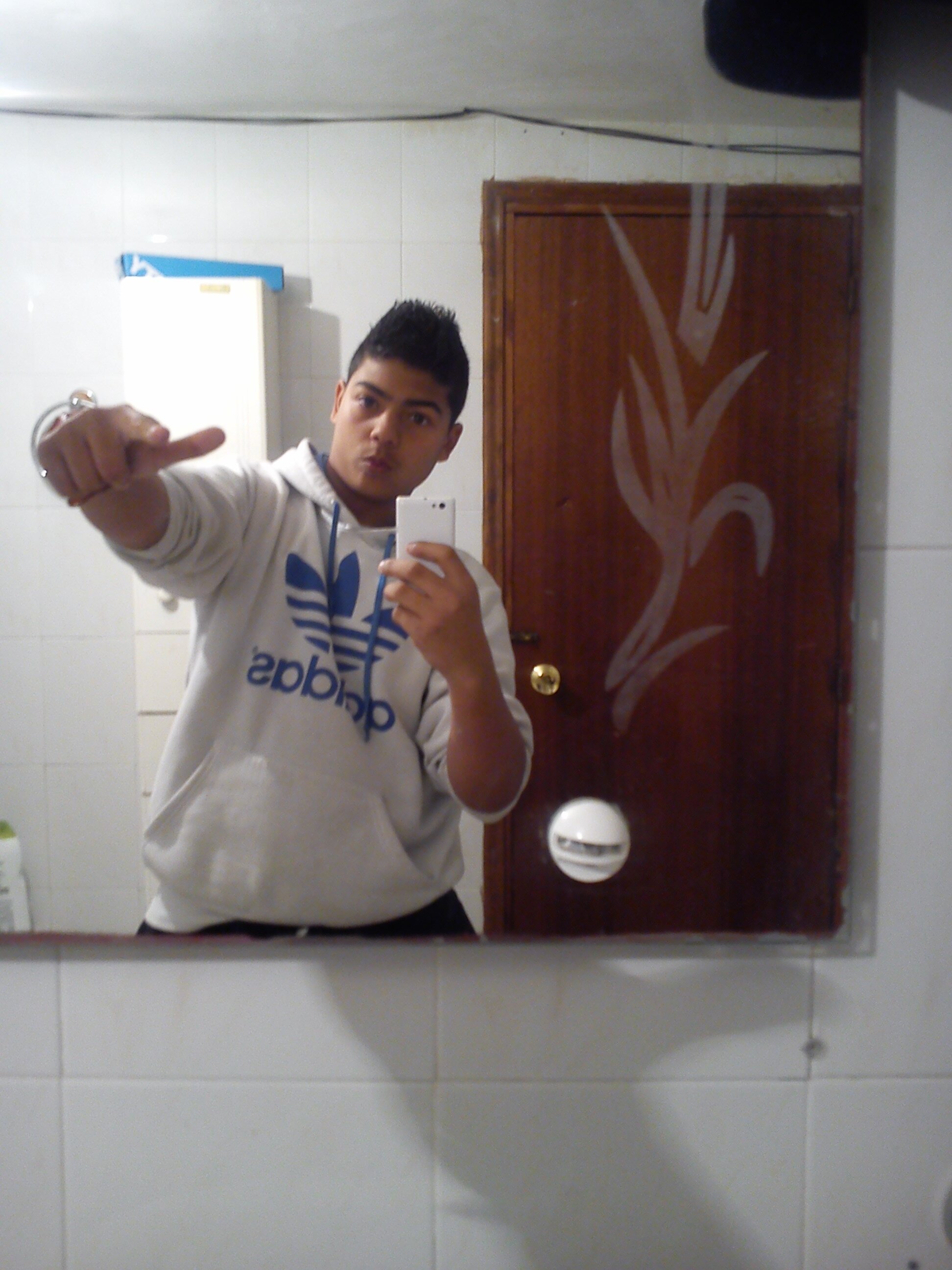 kuando te sientas sol@ recuerda ke las heridas se curan aunke dejen cicatrices