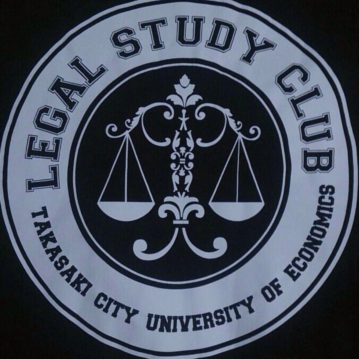 高崎経済大学文化サークル協議会公認団体の法律研究会です。 火曜日17:45〜二号館で活動しています✏️📖 ※ほうけん＝放送研究会さま、りつけん＝法律研究会
