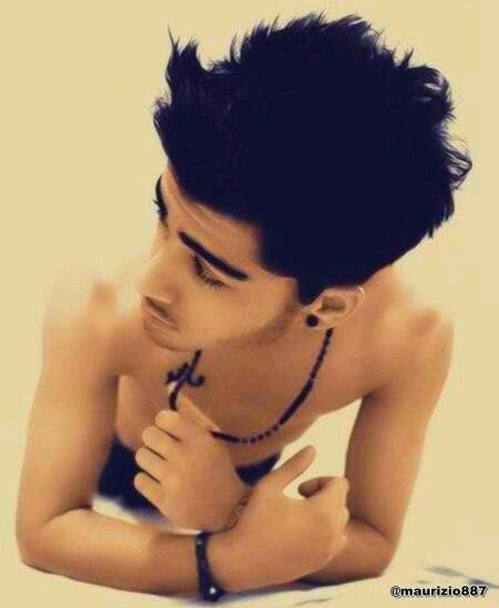 SolenMalik's profile picture. Just because I don't have a Prince doesn't mean im not a Princess                                                 @zaynmalik