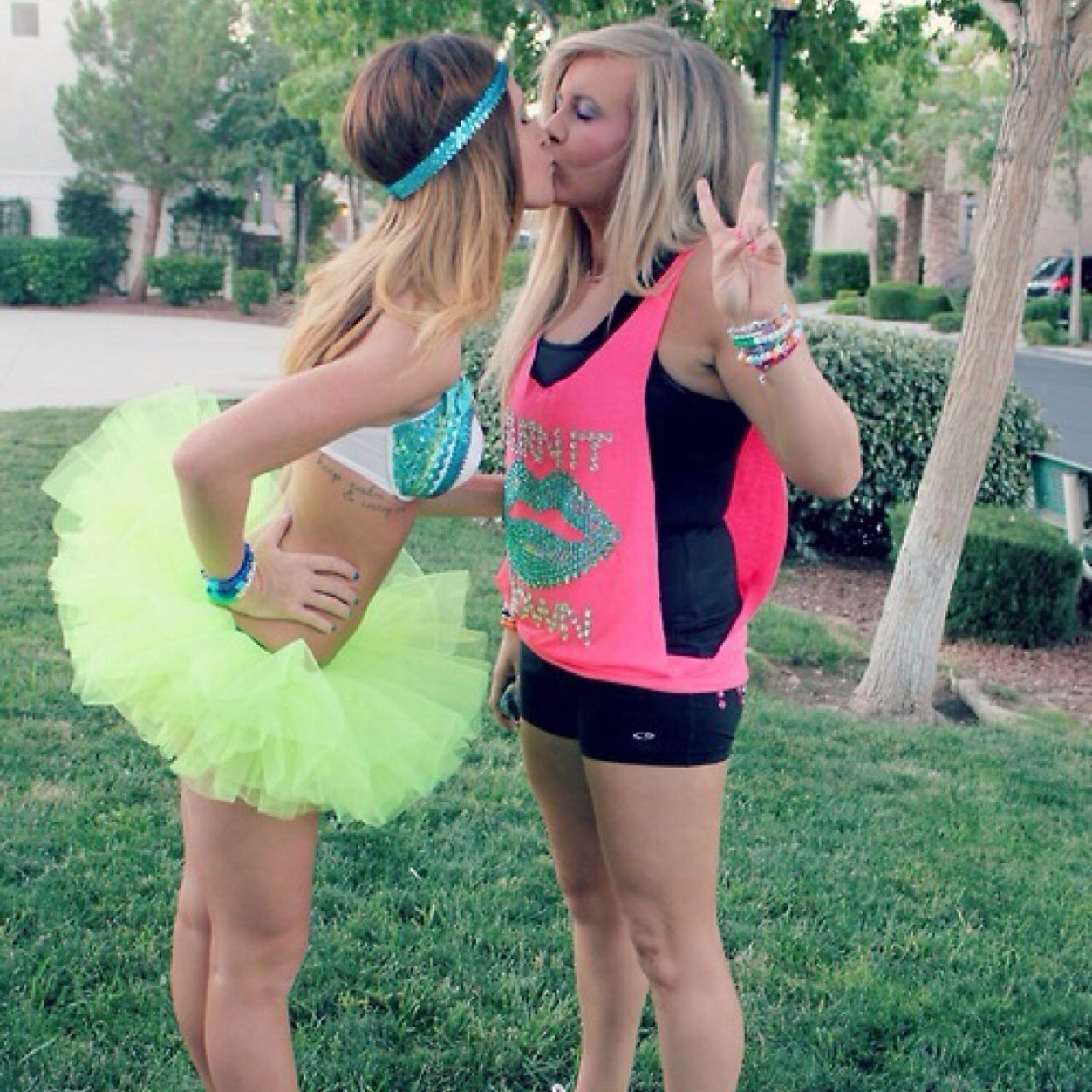 Hard of hearing.// Lesbian.// Sweetest or bitchiest girl you'll ever love.// Singlee.