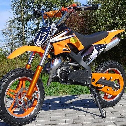 lucascentelles's profile picture. motard ;)