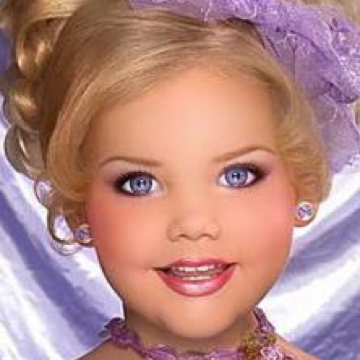 PageantFacts's profile picture. Giving you disturbing facts about child beauty pageants. We love responses! Run by: Katie, Sydney, Sylvia, Matt & Cody