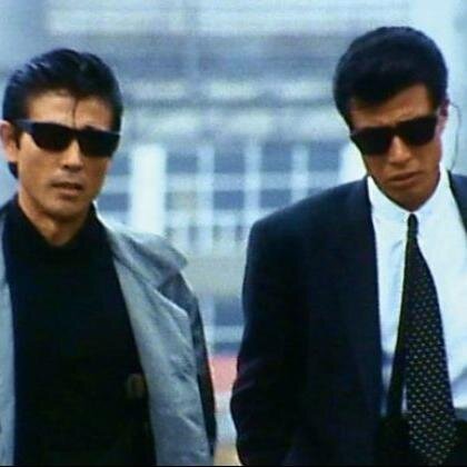 47歳♂あぶない刑事ファン。愛車のレクサスで誰かドライブしませんか？エッチな友達募集中　ラインやってます。　