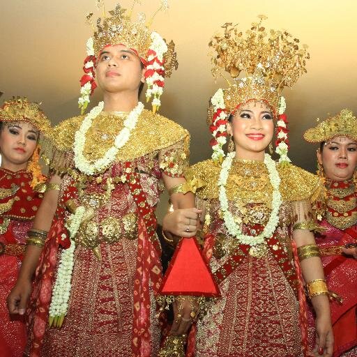Cakrawala, Surya, & Bamantara's Mom 💕
Taufan's Wife ❤️