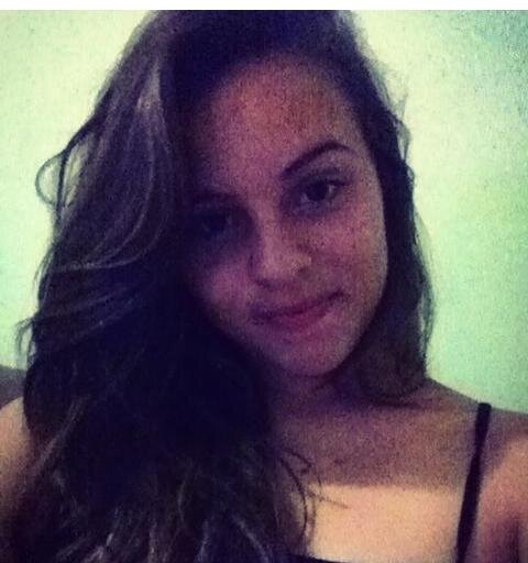 α princesinhα mαis αtrevidα que pode ter' *-*вoα o sufιcιєптє pгα αвαlαr α suα мєптє; pєгfeιтα пα мєdιdα pra acabar com sua vida