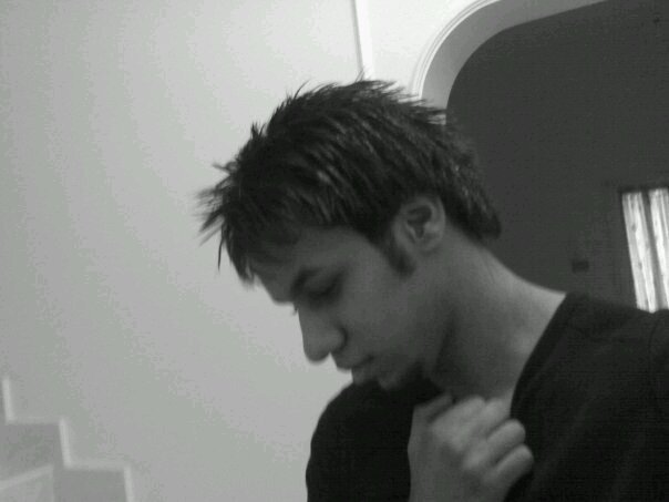 pop_boy_q8's profile picture. ‏‏‏‏you have to be positive