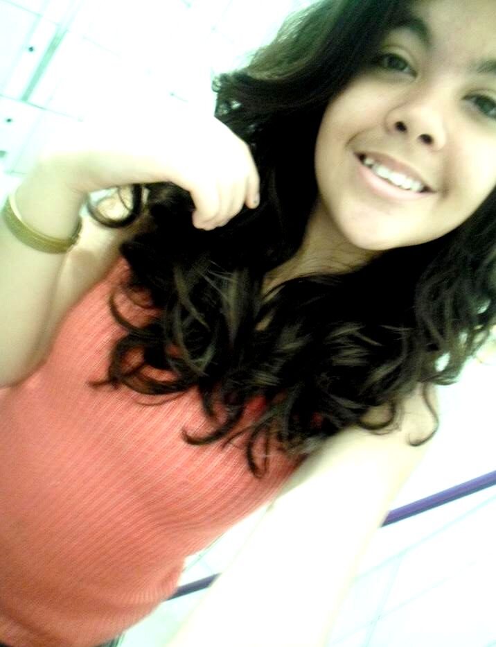 3  Familia ,  Deus  , Amigos  e  felicidade  
#pikena