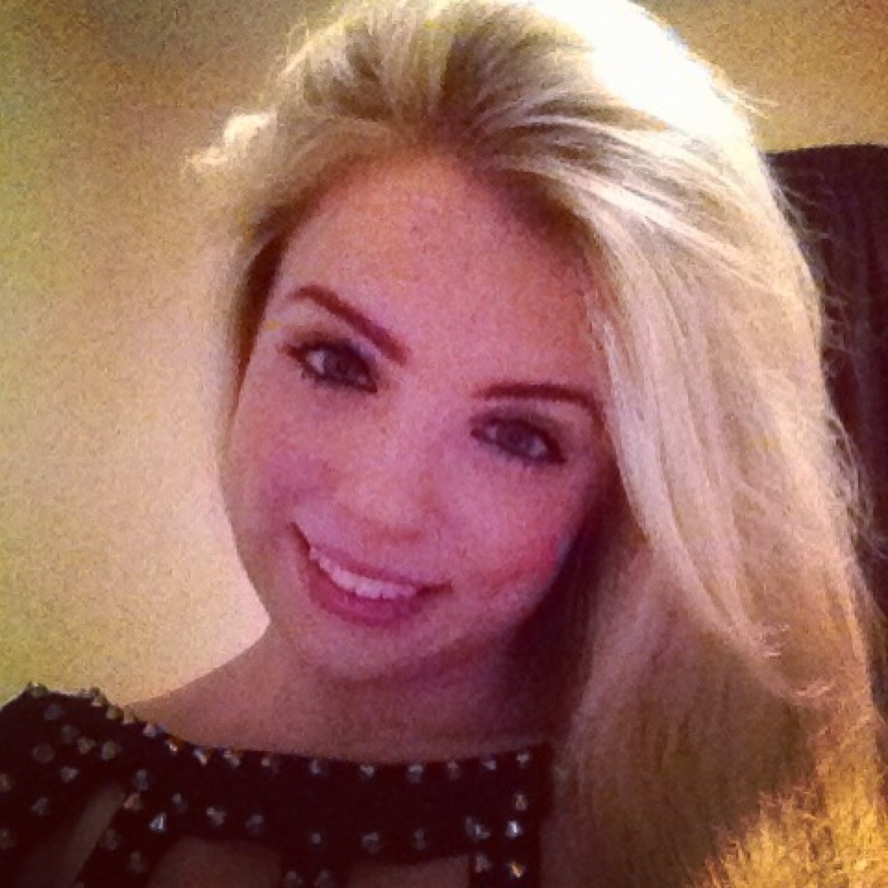 x_edel_3's profile picture. 