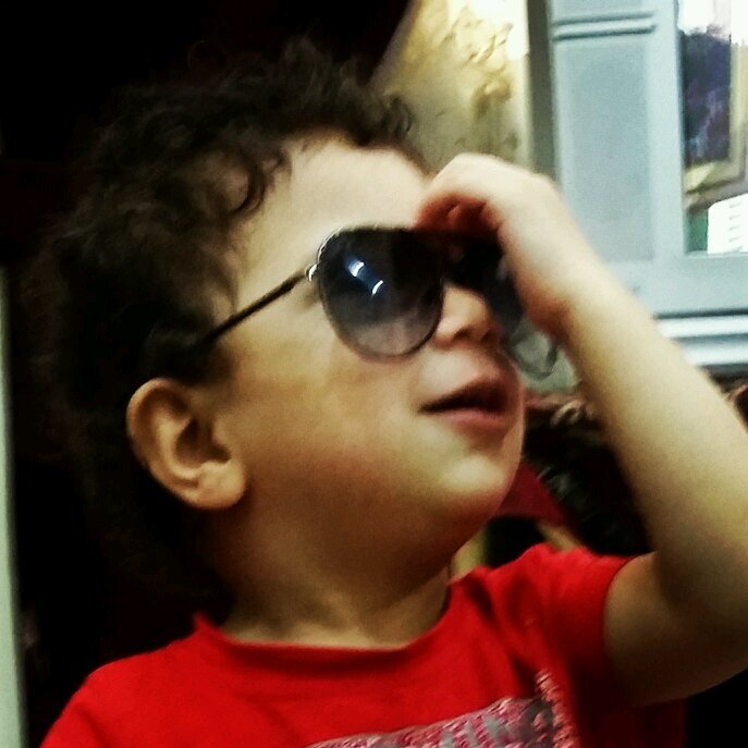 77044746's profile picture. شاب طموح وﻻيرضى بذل