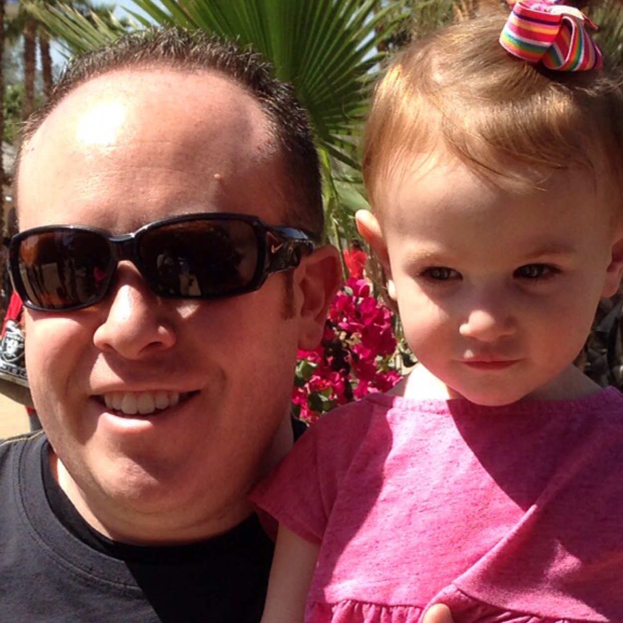 Tech guru, Web Designer, SEO Strategist, Phoenix Resident, Chicago Native, all things Apple. Sports fan. Dad.