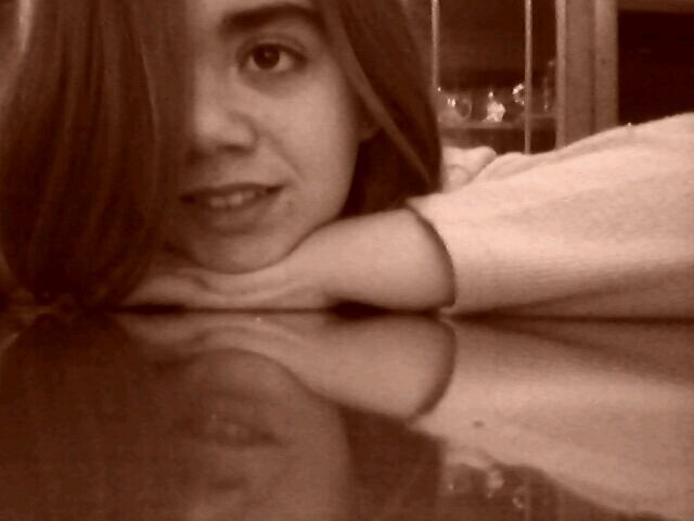 marinetazr's profile picture. reir es lo mejor que puedes hacer en los momentos mas pesados