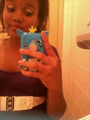 bia_suh72's profile picture. Eu me sinto infinito #AsVantagensDeSerInvisível