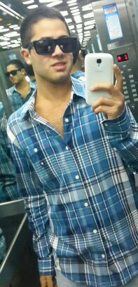 Suele pasarme, olvido lo que importa más, y dados redondos tuercen mi chance ♪