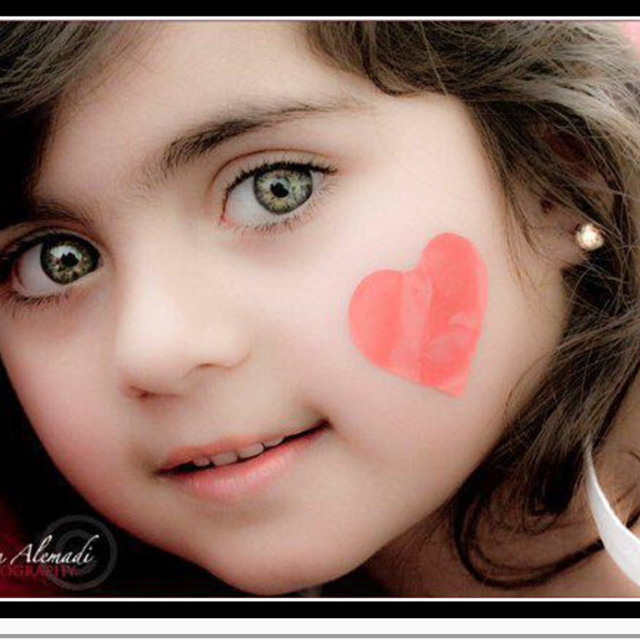 مشاغبه خجوله احب الحياة ☺️