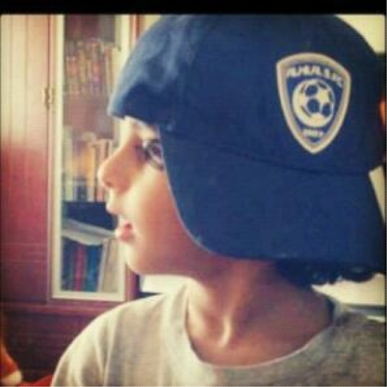 ‏ﺇﻳِﻪ ﺃﻧَّﺂ ﺑِﻨّﺖٍ ﻣَﺂ ﺑَﻬْﺂ ﻧَﻘّﺺ ﺃﻭُ ﺧَﺴَّﺂﺭﻩْ، ﺩّﺁﻣِﻨّﻲ ﺑِﻨّﺖٍ ﻝِ ﺃُﺑُﻮﻱْ ﺃّﻓْﺘِﺨِﺮ ﺇﻧّﻲ ﺑِﻨَّﻴِﻪْ الــــــــــخرج