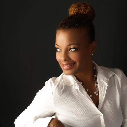 RealtorSharonLa's profile picture. 