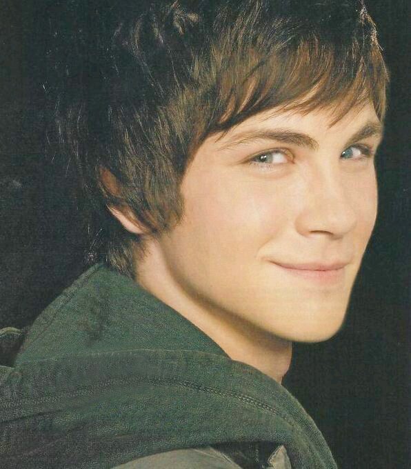 _CFLL's profile picture. Fanatics Club by Logan Lerman! Official Twitter!   #CFLL