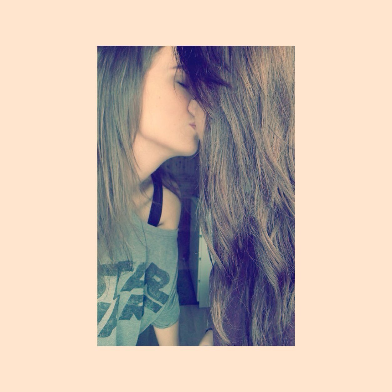 CuteeLesbian's profile picture. The best acc on twitter (; | Follow me! Cause you love lesbians