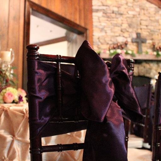 Decor to Adore -  Wedding Events and More - Rental and installation of table linens, chair covers and more!