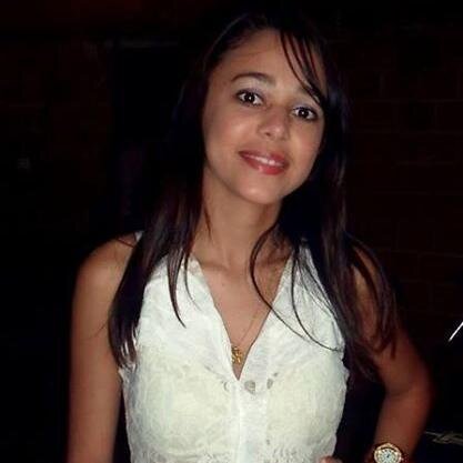 A meninα do sorriso  doce, do olhαr sincero
Princesa do Senhor, feliz porque tenho Jesus 
http://t.co/YsuobM1XGg