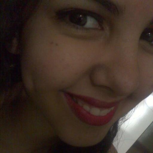 DeboraVitorio's profile picture. Amo música, livros, e uma boa companhia.