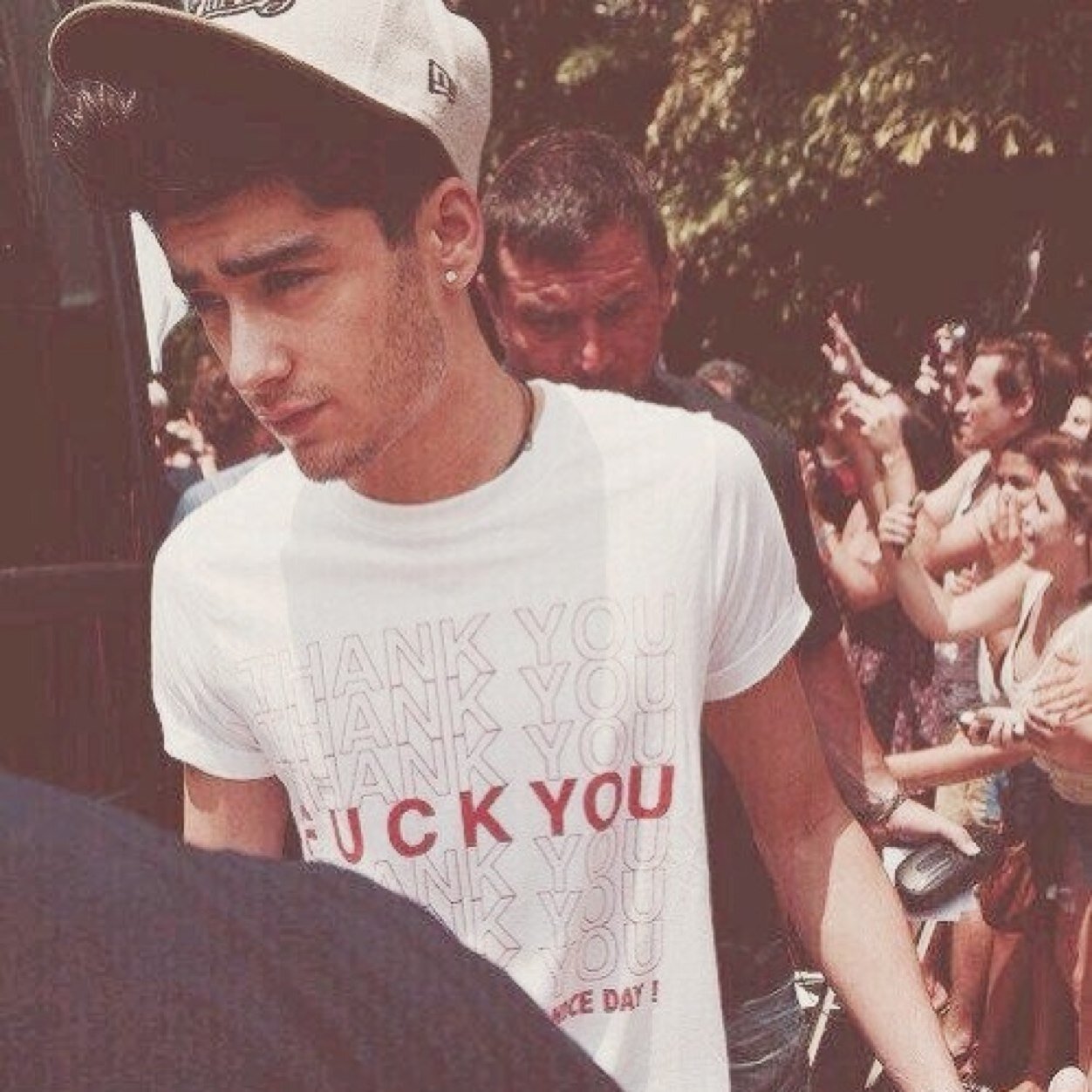 ask for a follow back on @raybanzouis
