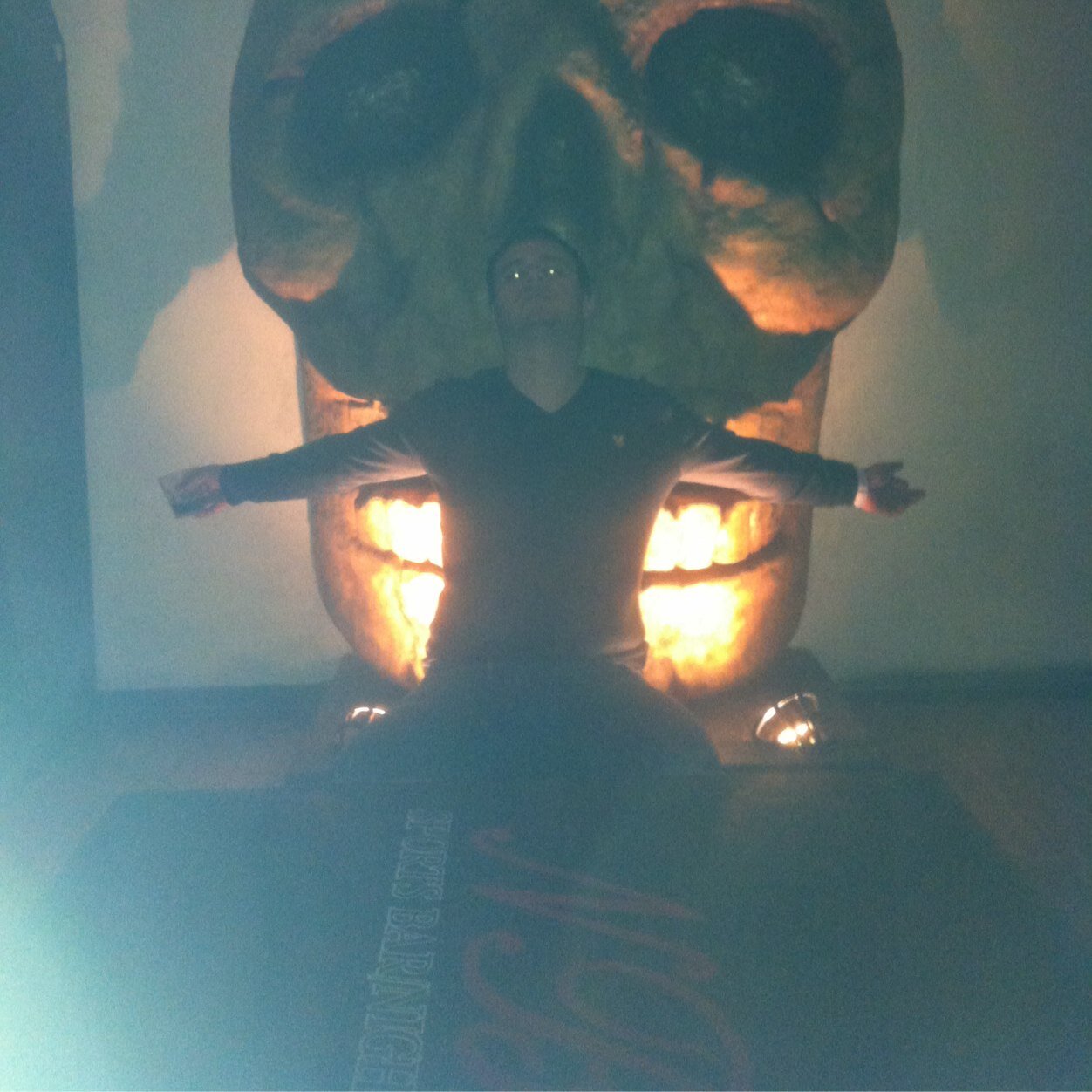 DamndSMC's profile picture. Was it meant to turn out like this ??