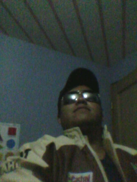 Alejand04492625's profile picture. 