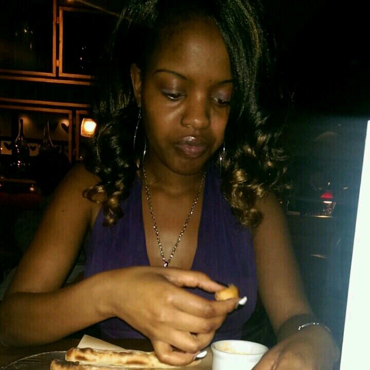 8e9905d4e50a492's profile picture. 