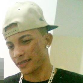 MlkMarllon's profile picture. Jogador do Santa Cruz Futebol Clube ! Iluminado por Deus! Ousado determinado, e filho do Deus altissimo...