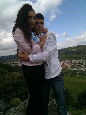 la vida me canbio el 15 de Noviembre orgulloso de ser quien soi i de tener ami lao  a quien tengo .y la amo mas ke a nada ,en esta vida. tk pequeñaa