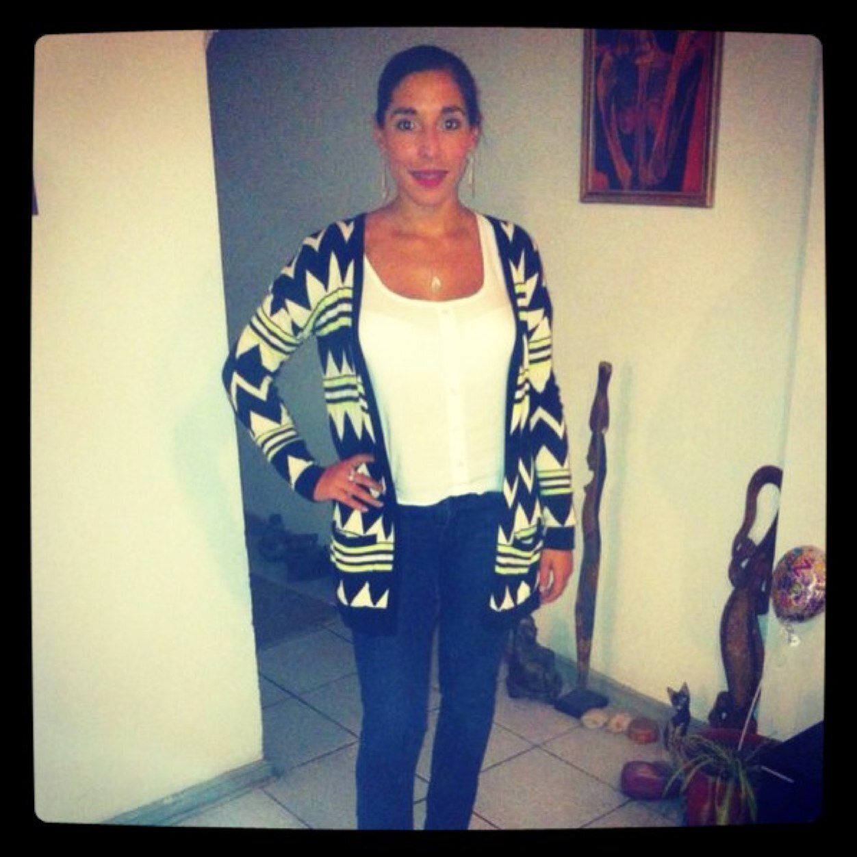 pauly_sole's profile picture. adicta a los libros, sonrío todo el día, amo la musica electrónica, el yoga, practico la metafísica a diario! =)