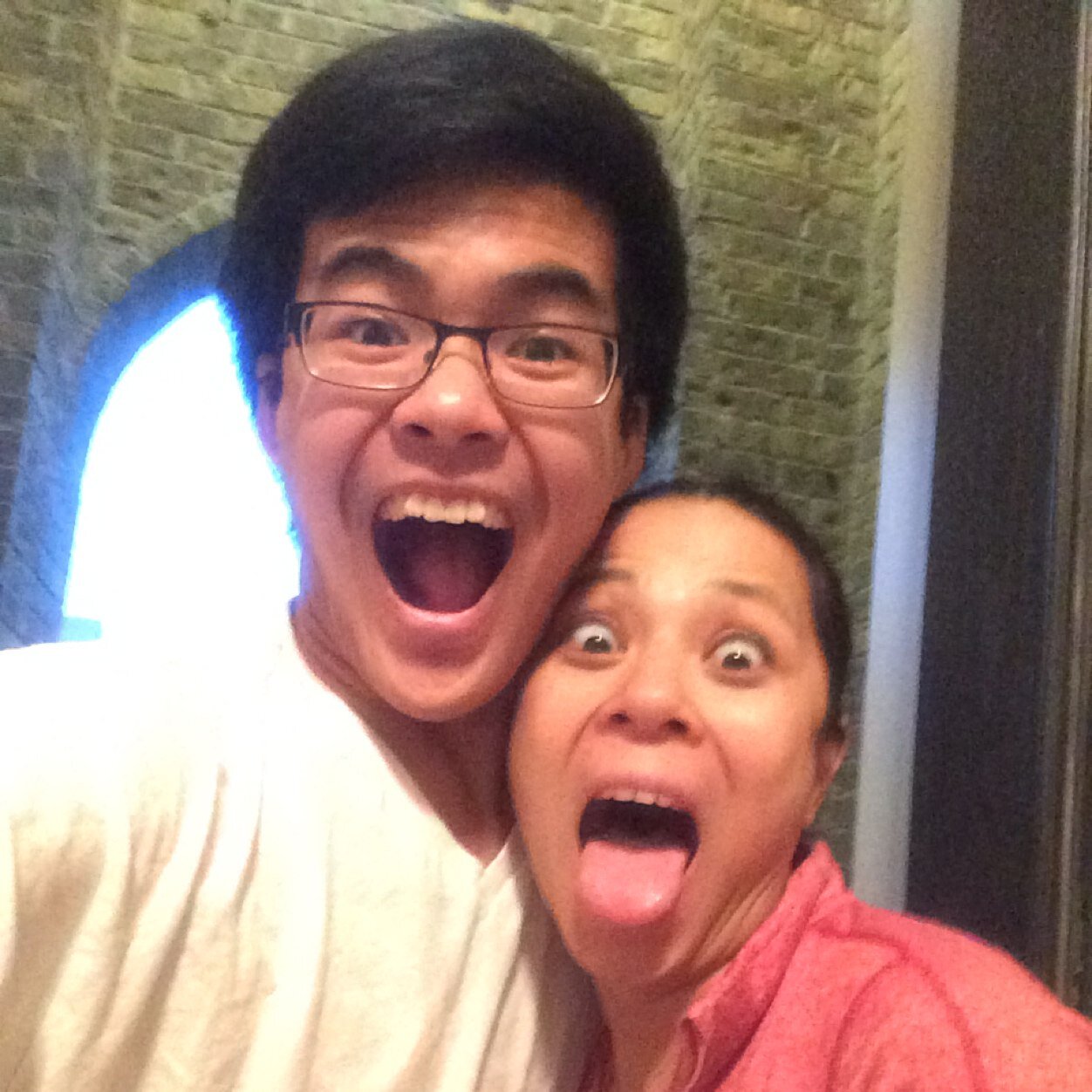 kidthatloves's profile picture. Life is like lemons, just DEAL with it.