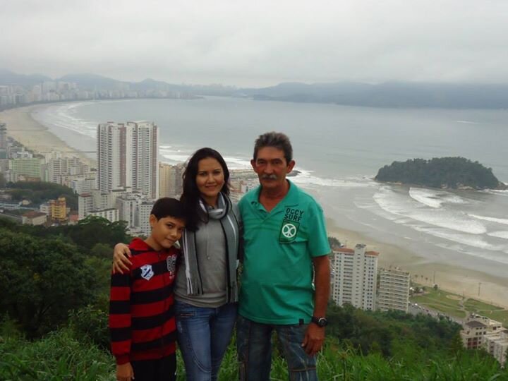 Essa foto eu tirei com meu Pai.