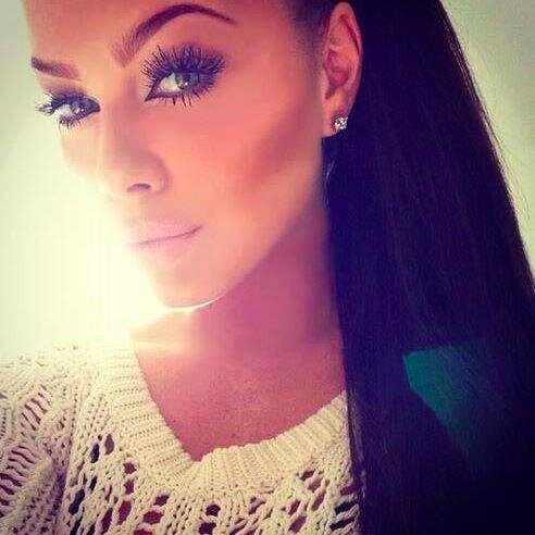 4momichetata's profile picture. 