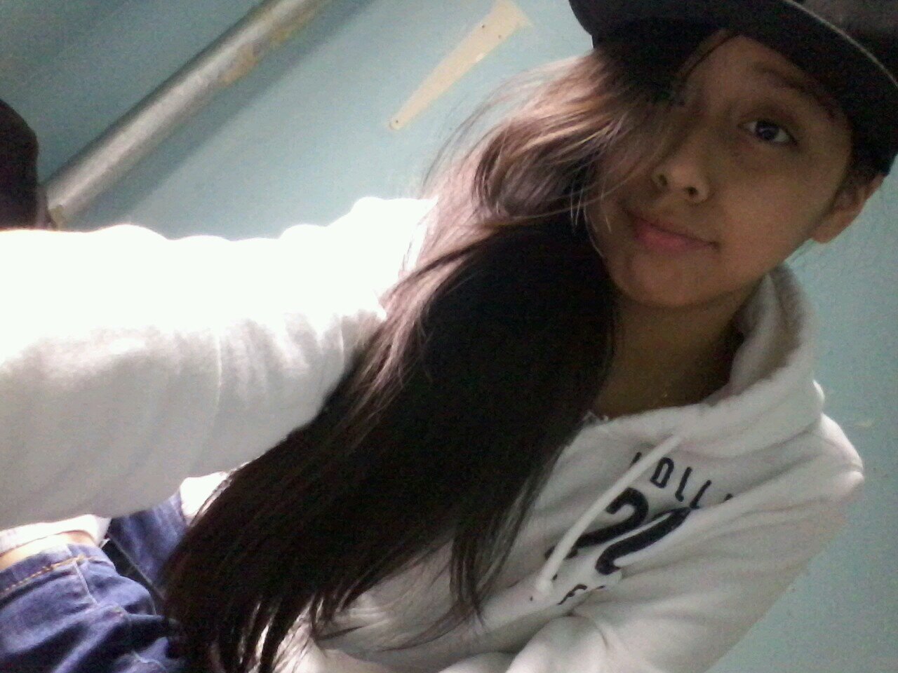 plzz follow me I'll follow back. I love To Be One they are the best !!!!!!!333