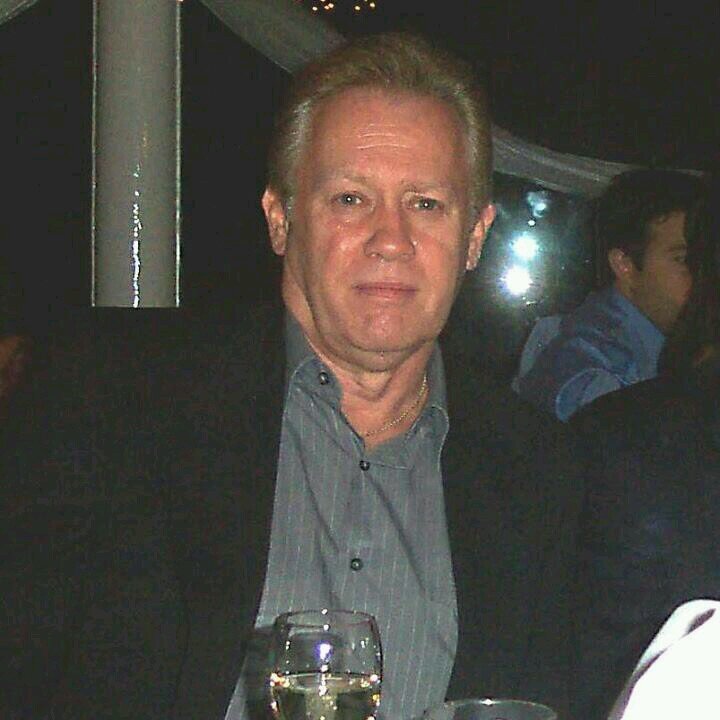 hallahandude's profile picture. 