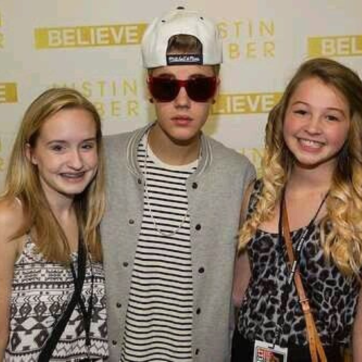 Belieber since 2009. Met Justin 7/28/13 & he told me he loved me.