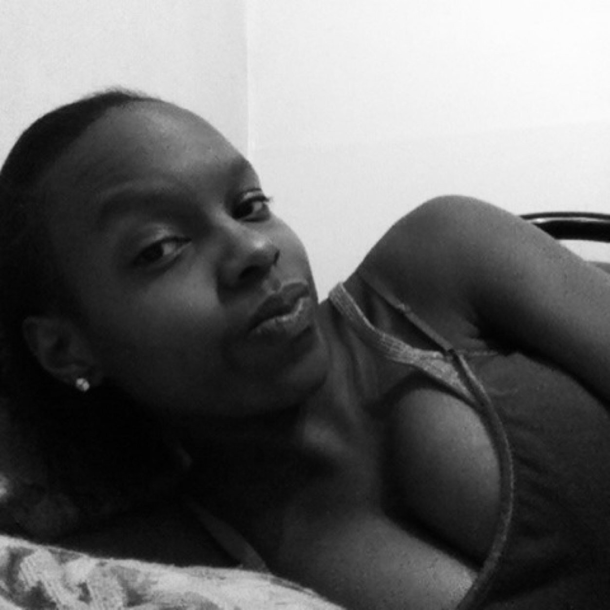 Ima b successful...I will make ppl proud...I am who I am...Im a blessed young lady...I am EKR... Thank God im me! Follow me. Ill Follow Back.