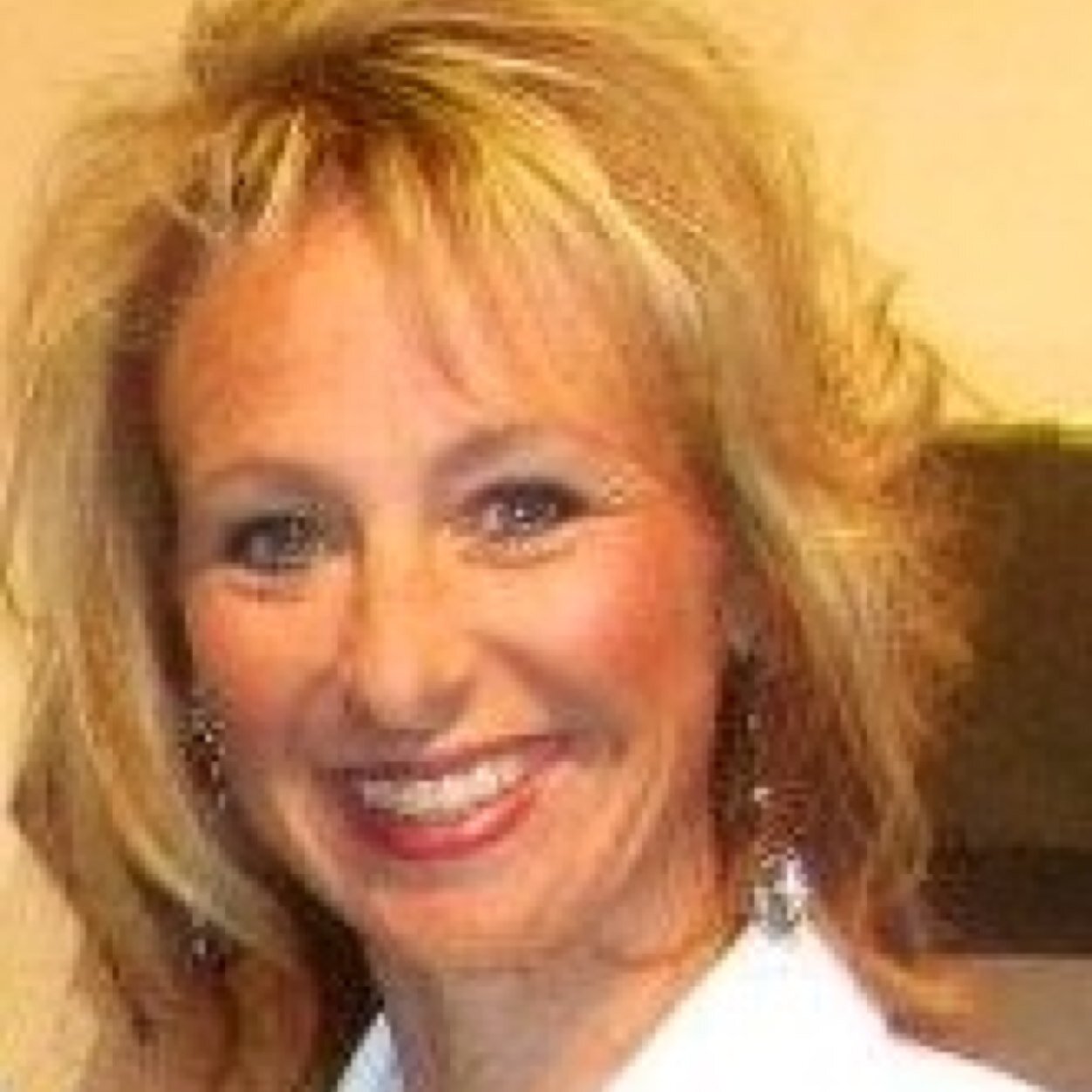 andkat222's profile picture. 